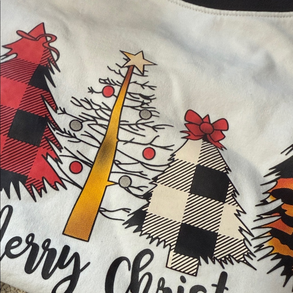 Merry Christmas Raglan Tee - Picture 4 of 7
